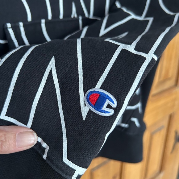 CHAMPION Reverse Weave All-Over Block Letter Hoodie - Picture 4 of 6